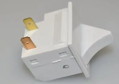 Lysbryter, Ikea kjøl og frys - Hvit
