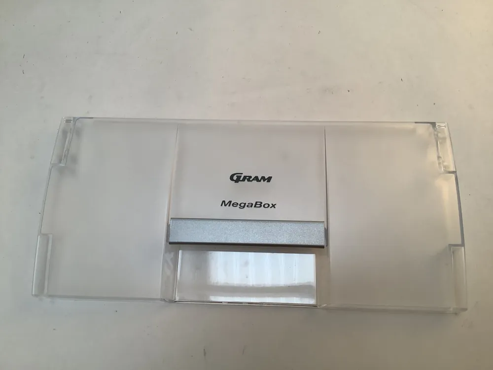 Gram front til fryseskuff