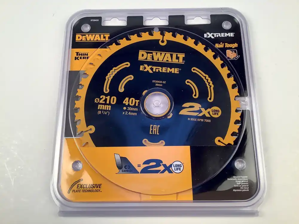 Kniv 210*30*T40 - DWE7485 type 3