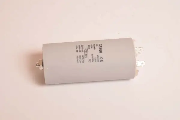 Kondensator 50 uF