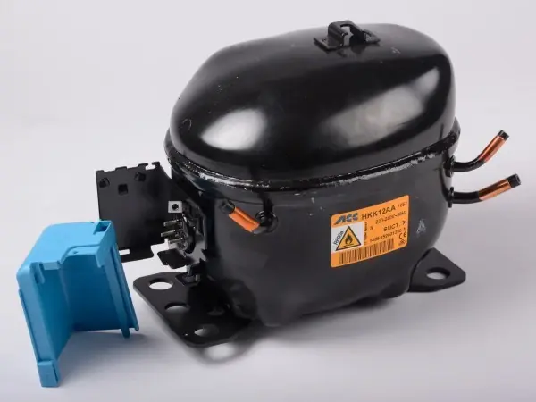 Universal kompressor for kjøleskap/fryser HKK12AA