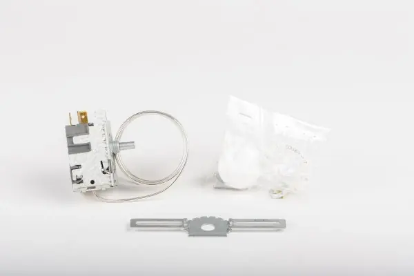 Universal termostat for kjøleskap 077B7004