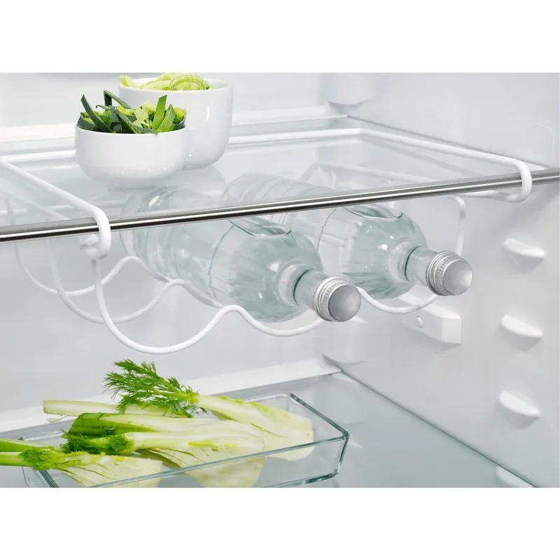 Flaskeholder for 3 flasker til å henge på hyllen i kjøleskapet
