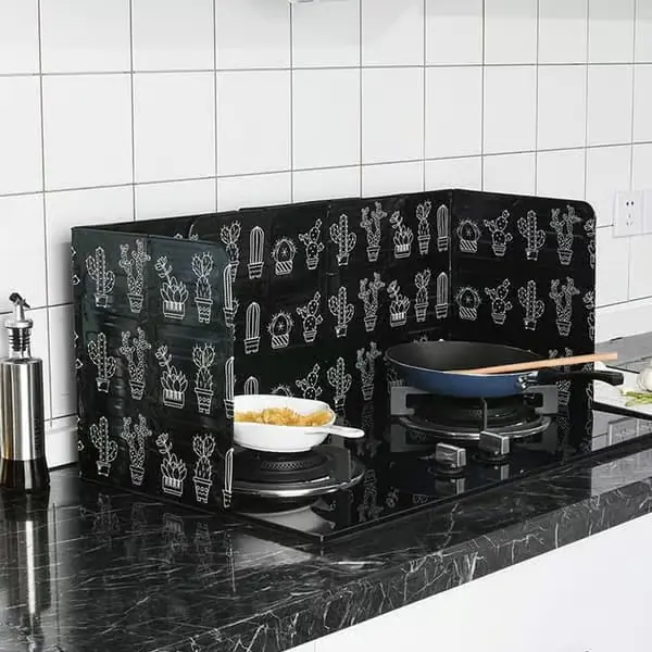 Sammenleggbare oljesprutbeskyttelsespaneler, gasskomfyr sprutbeskyttelse for kjøkkenet ME101663147